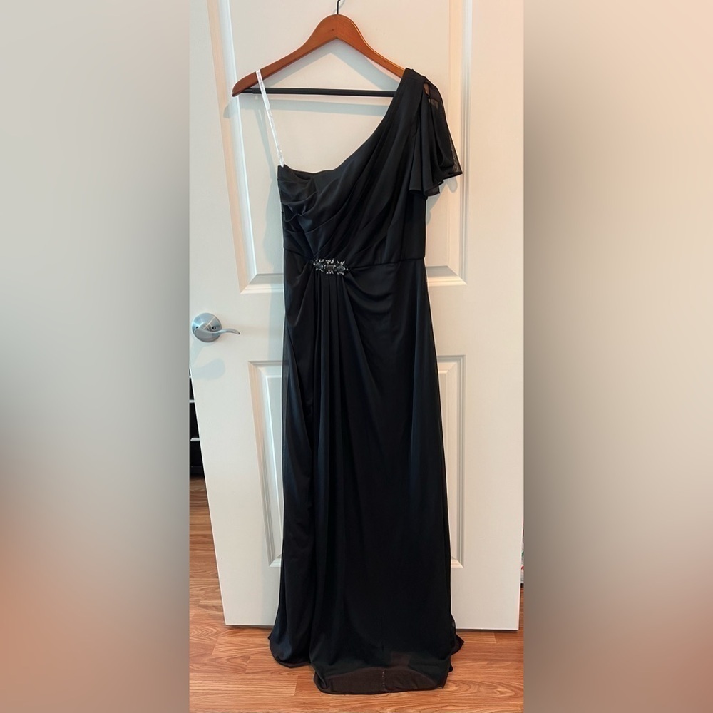 David's Bridal One Shoulder Mesh w/ Bea